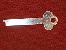 Yale Flat Steel Key Desk Cabinet Antique / Vintage Half Mortise Lock Hardware 