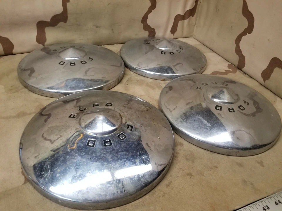 Tapa de plato para perros Ford años 40 FoMoCo 10" Foto 3 de 4