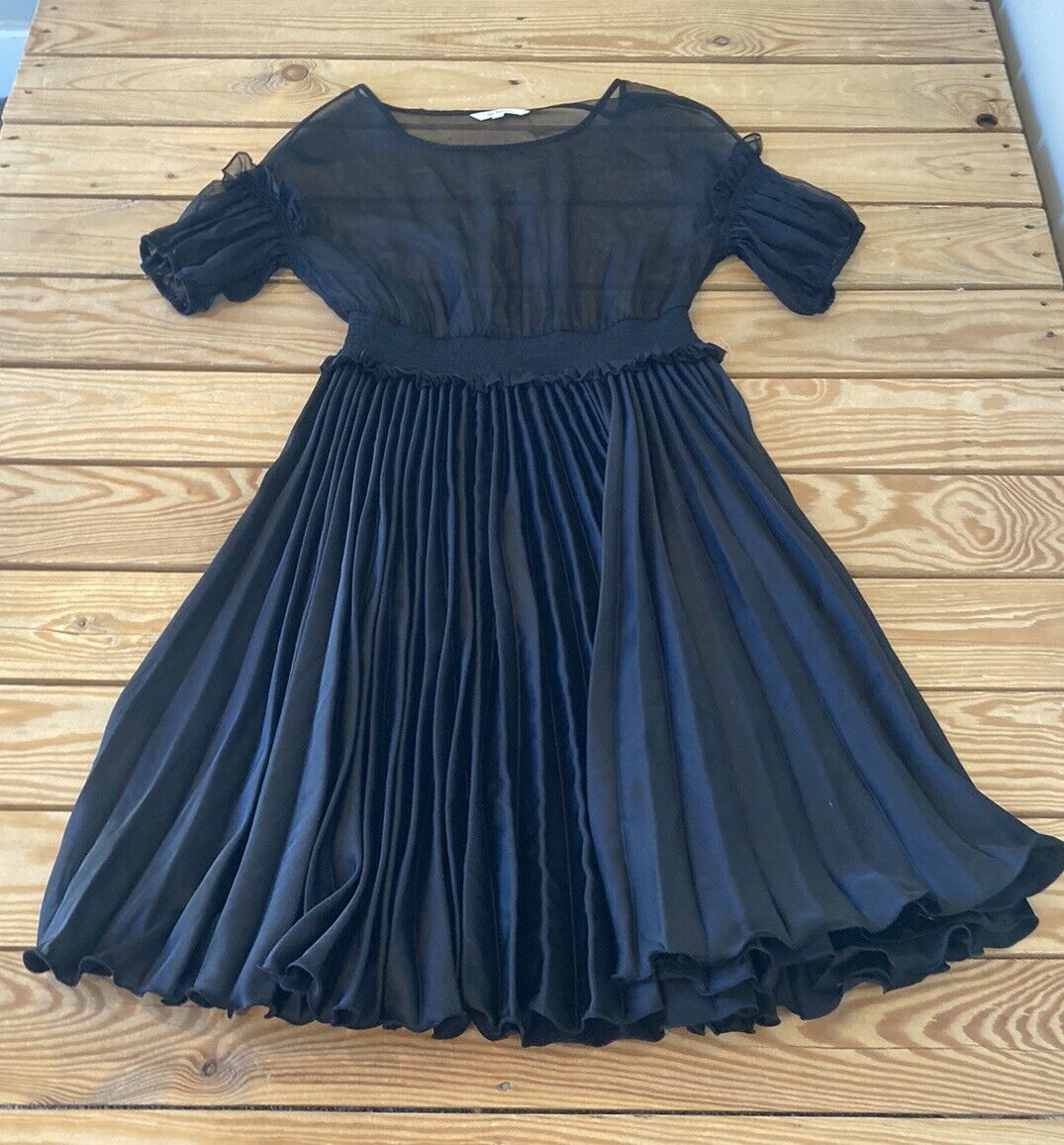 La Babite Women’s Sheer Pleated dress size S Blac… - image 1