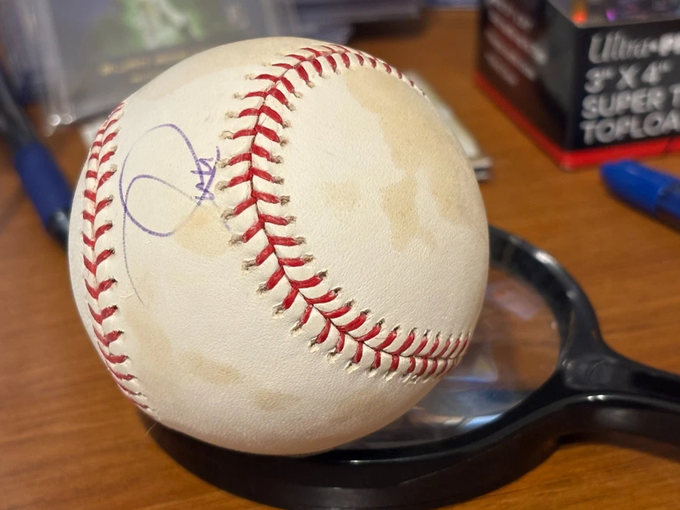 TIM LINCECUM Autographed "SF Giants" Official MLB Baseball (Cy Young) w/MLB COA! - Image 4 of 4