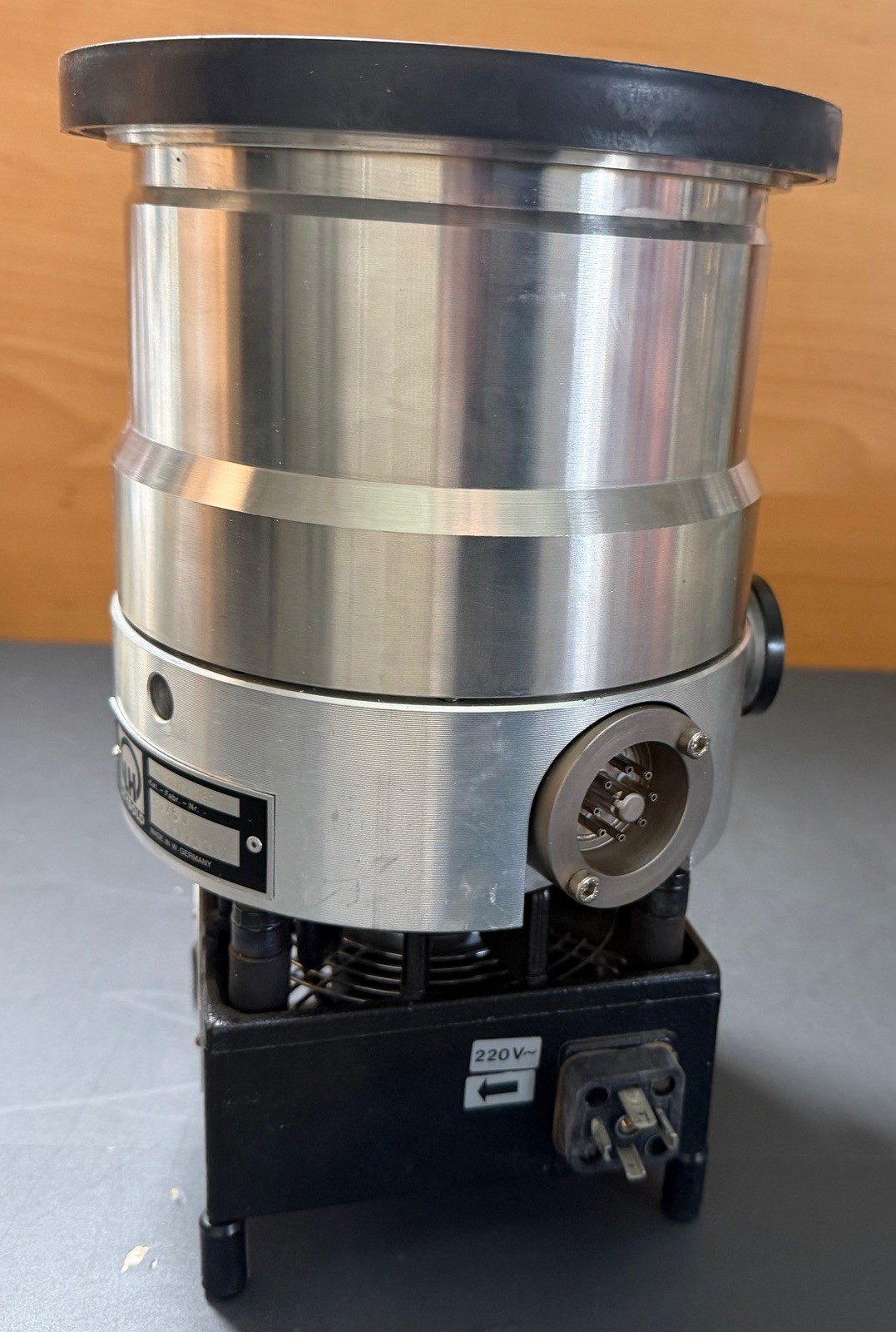 Leybold Turbovac 360 Turbomolekularpumpe NOS – Bild 2