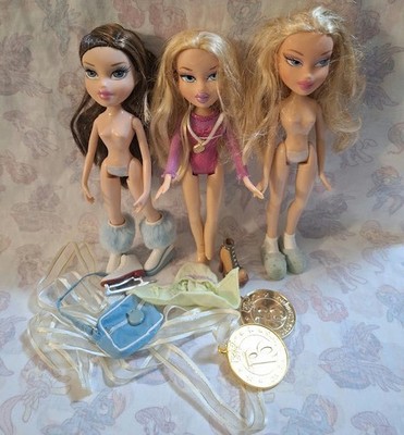 Lot Original 2000s Vintage Bratz Dolls & Accessories MGA