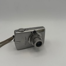 Canon Powershot SD500 7.1MP Digital Elph Camera w/ 3x Optical Zoom FOR PARTS