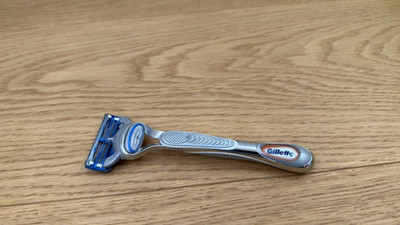 Gillette SkinGuard Sensitive Rasierer Nassrasierer ohne Klinge