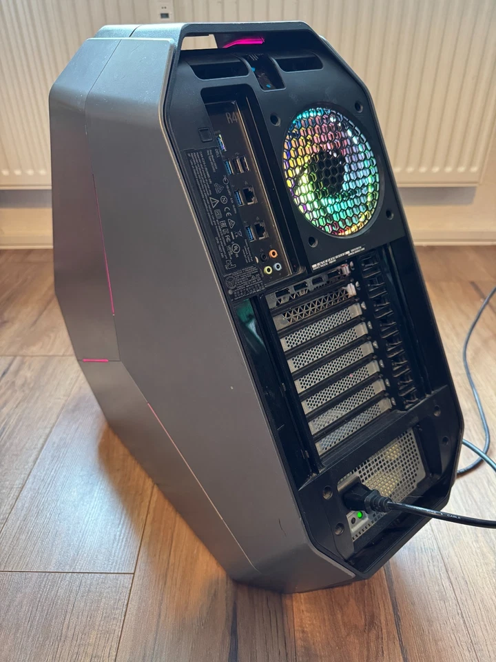 Alienware Area 51 R4 Intel i7 7820X 16GB RAM 512GB SSD 2TB HDD Geforce 1080Ti - Bild 3 von 4