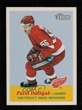 2001-02 Topps Heritage Pavel Datsyuk #151 HOF 0c3