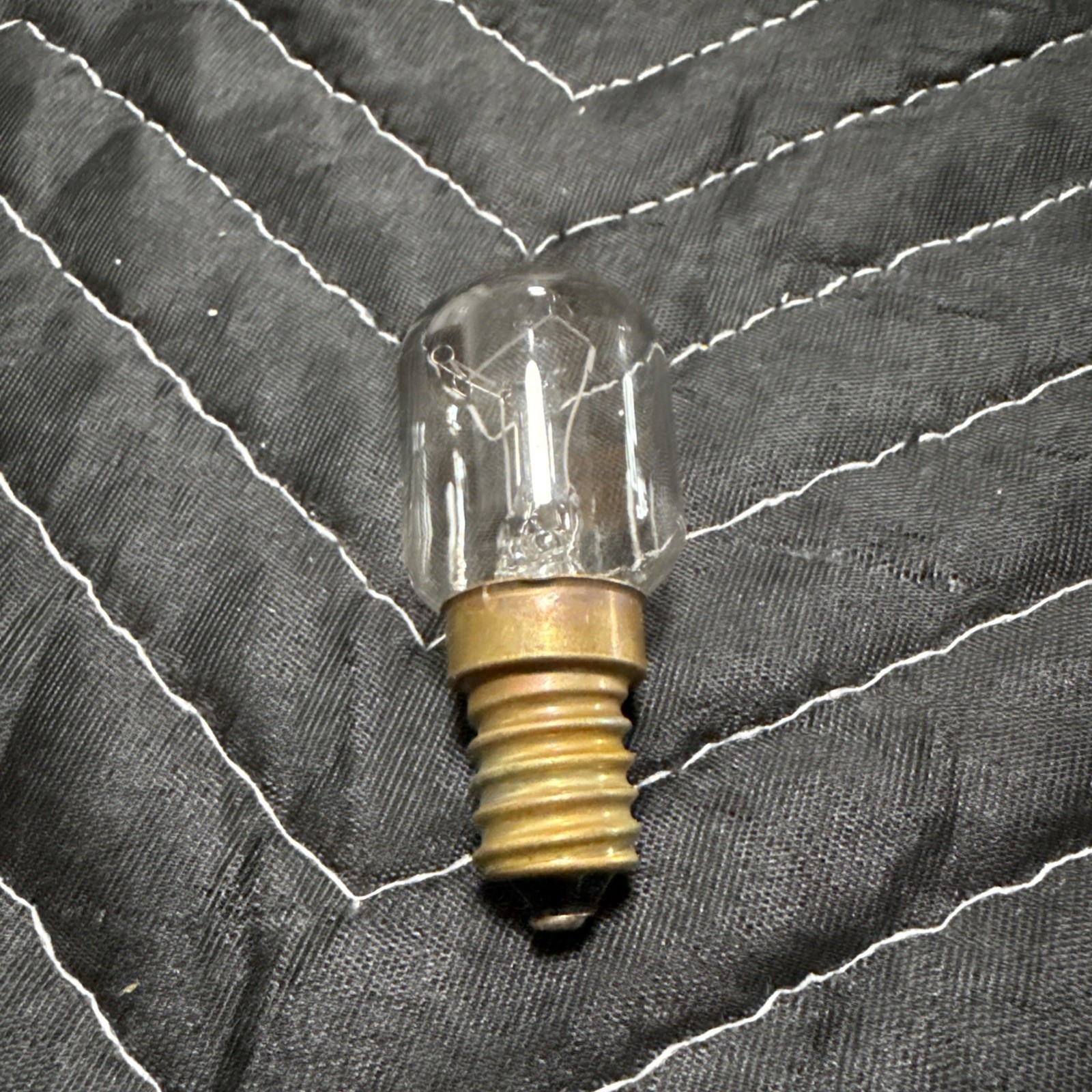 Whirlpool Oven Bulb WPW10412711 (MOD WOS51EC0AB03)