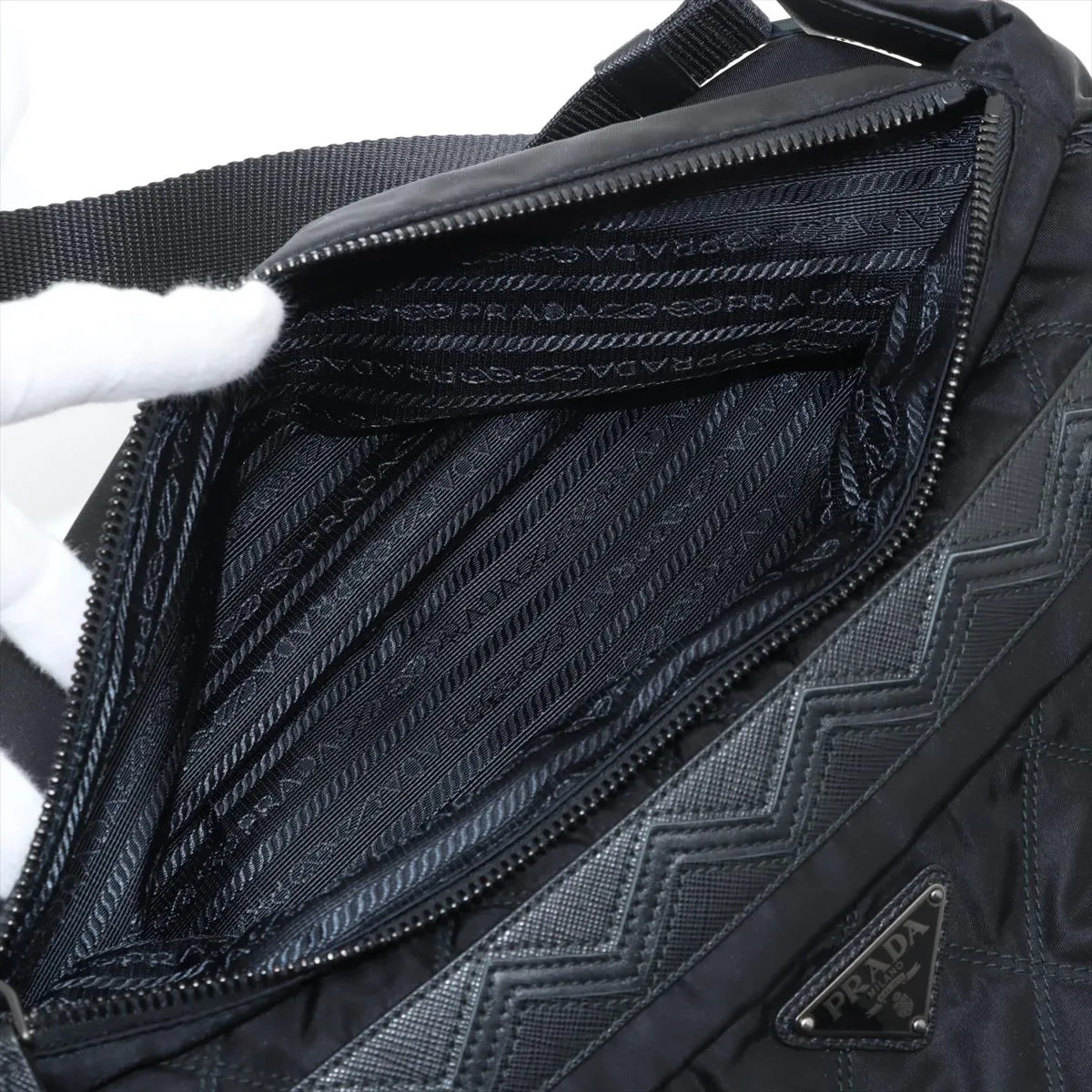 Prada Tessuto nylon x leather Shoulder bag Black 2VH991 thumbnail 9