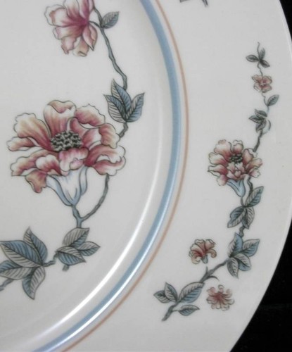 Gorham Longwood Lot of Cup and Saucer Set with Dinner and Salad Plate - Picture 3 of 8