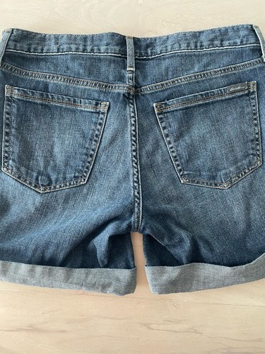 Eddie Bauer Women’s Boyfriend Fit Blue Denim Cuffed Jean Shorts Mid Rise Size 4 - Picture 7 of 11