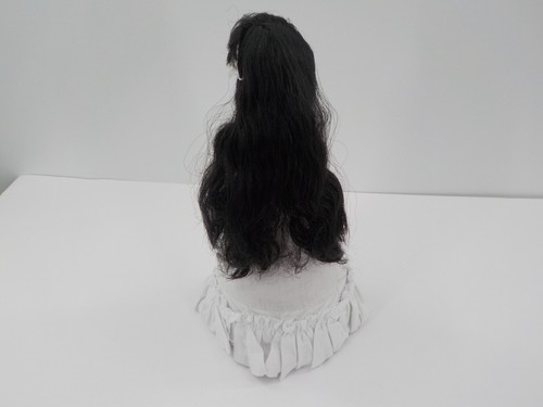HAWAIIAN BRIDE DOLL REVOLVING MUSICAL WHITE DRESS FLOWER IN HAIR FLOWER LEI NIOP - Picture 9 of 10