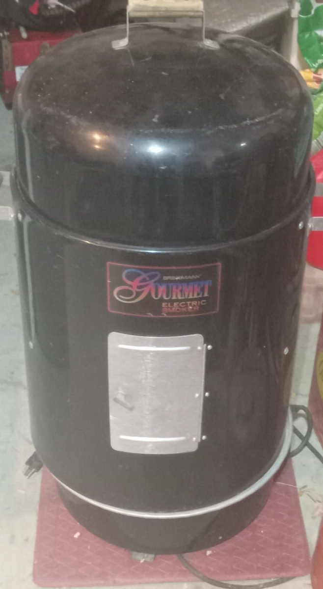 Brinkmann Gourmet Charcoal Smoker Grill