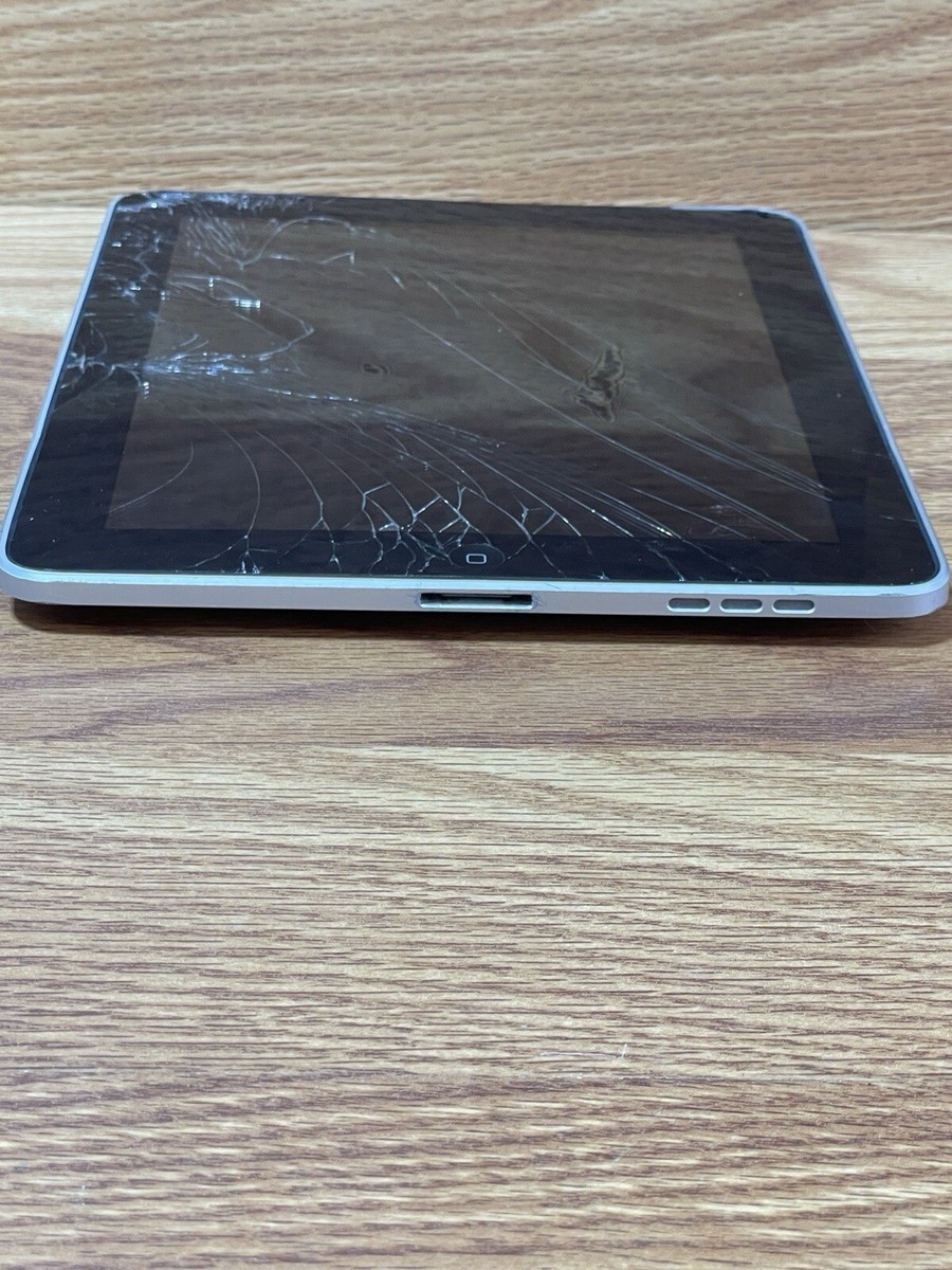 Apple iPad A1337 Silver 32GB Storage 256MB RAM 9.7 inches Display