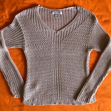 Tommy Bahama V-Neck Beachy Tape Yarn Sweater Size XS wears as Small, Beachy Sand