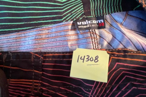 volcom modulator tech men’s multi-color board shorts 38 pocket - Picture 2 of 7
