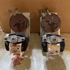 2  Single Column Motors for a  DixieNarco Soda Machine 501E 276E 600E Brown Disk