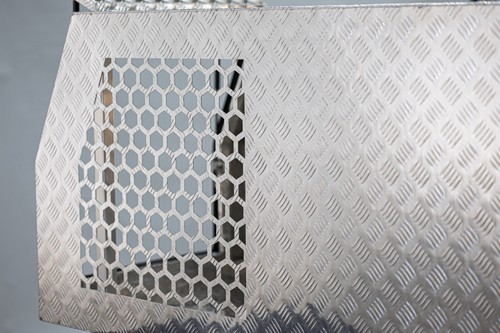 2.5mm 5052 Aluminium Checker Plate 800mm Half Dog Box - Picture 7 of 8