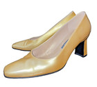 VTG Stuart Weitzman Gold Patent Leather Square Toe Block Heel Shoe Satin 7B