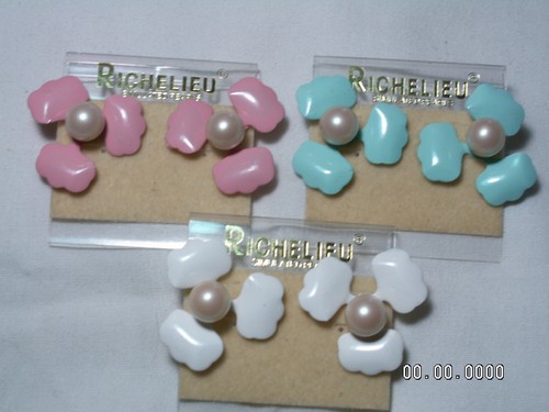 Trois (3) Paire Vintage Richelieu Faux Perles, Émail Fleur Percé Boucles - Photo 3 sur 8