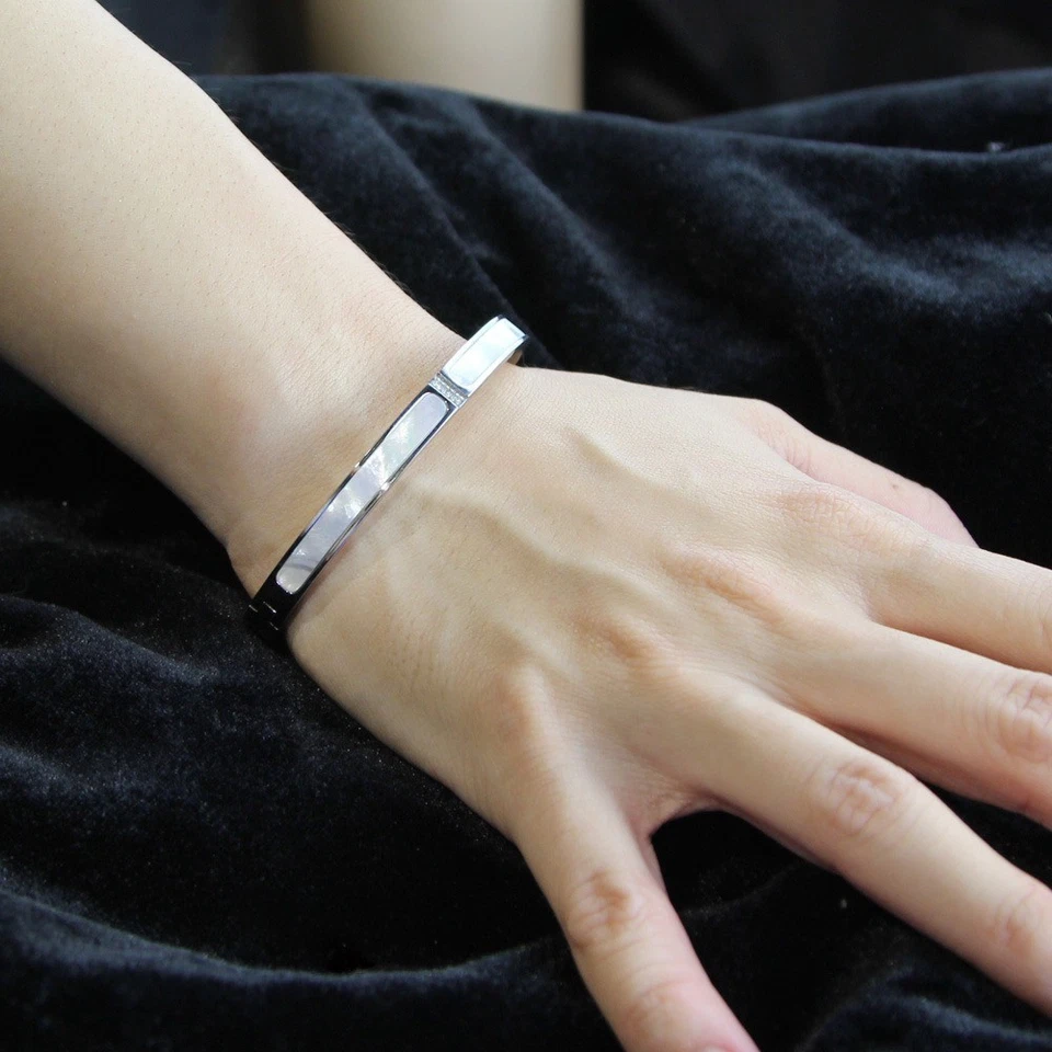 NUEVO Bonito Brazalete Brazalete Madreperla Para Mujer Lleno Oro Blanco 18K Foto 3 de 4