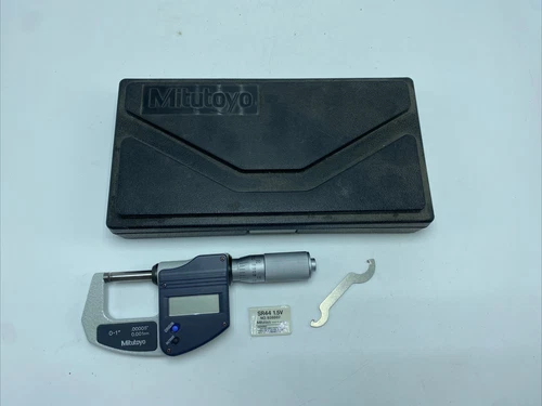 Mitutoyo Micrometer In Original Case Vintage SR44 1.5V No. 938882 Made In Japan