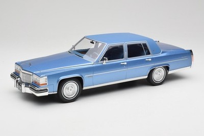 MCG18252 Cadillac Fleetwood Brougham Blue Metallic MCG 1/18