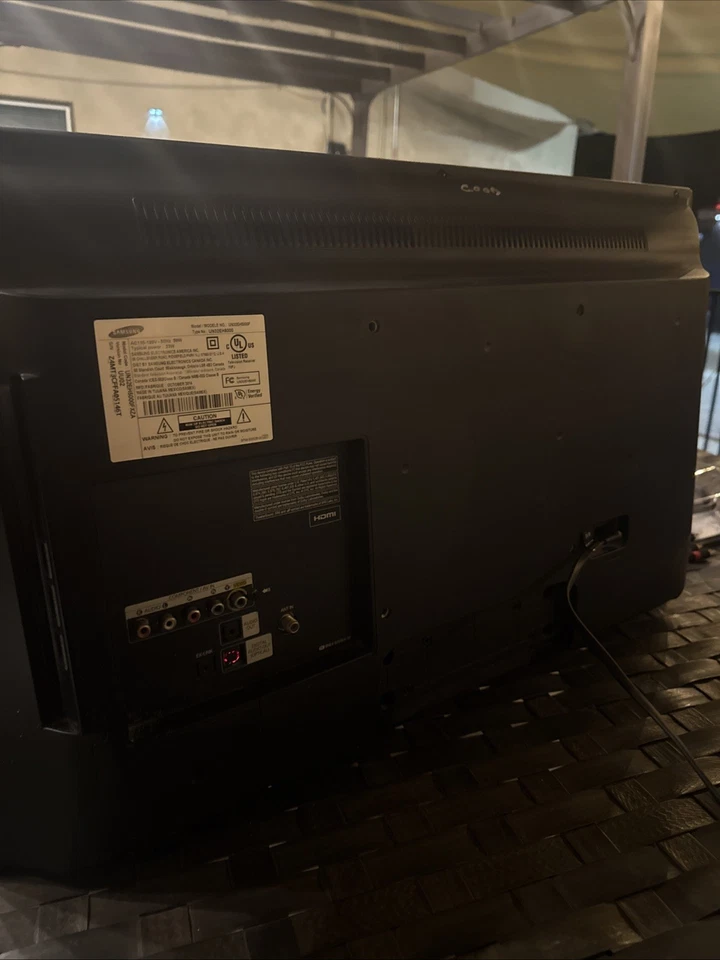 Samsung Television 28 Inches Model - Image 2 of 2