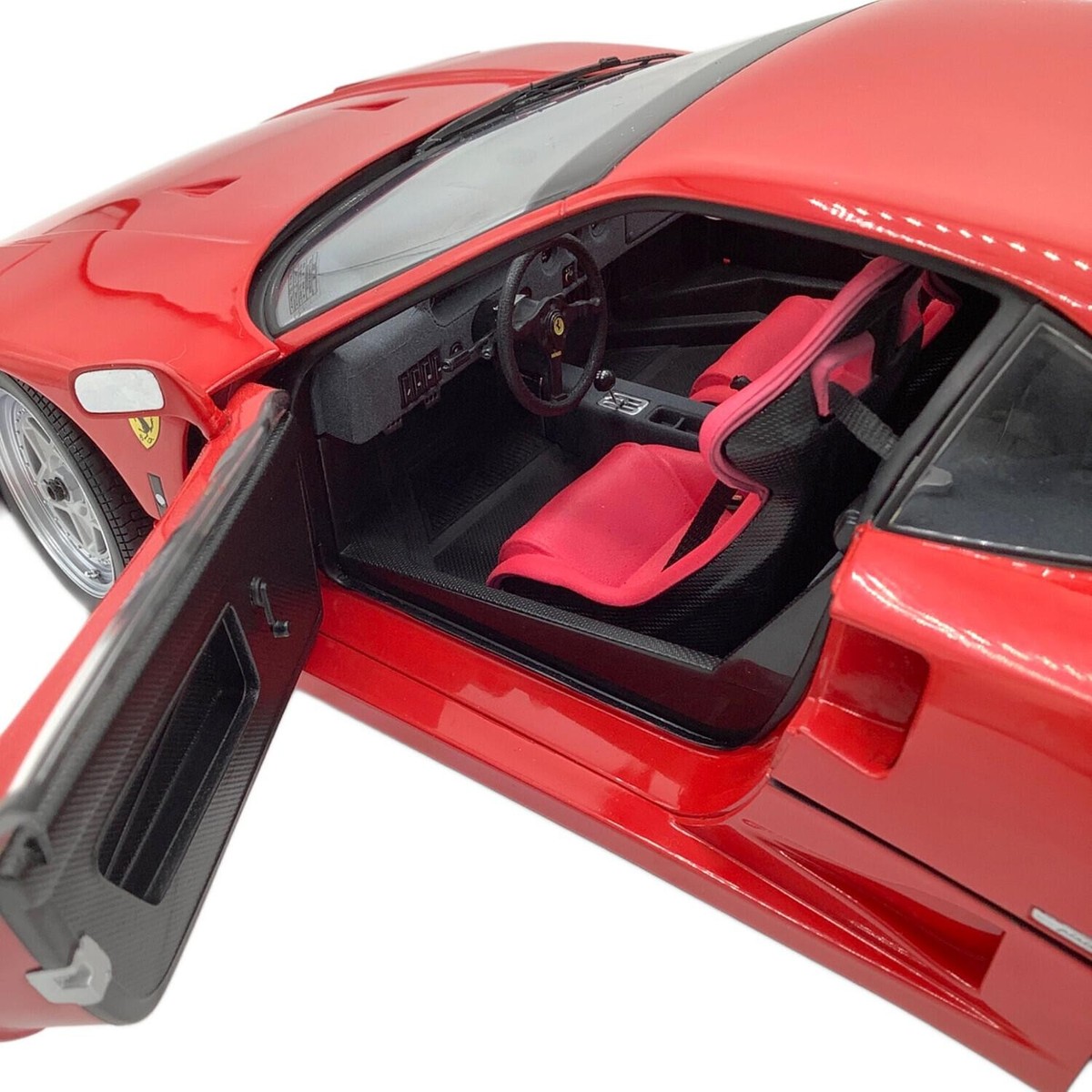 Kyosho 1/12 Ferrari F40 Die-Cast Model Car Red w/ Box MINT Rare Kyosho 1/12 Ferrari F40 Die-Cast Model Car Red w/ Box MINT Rare