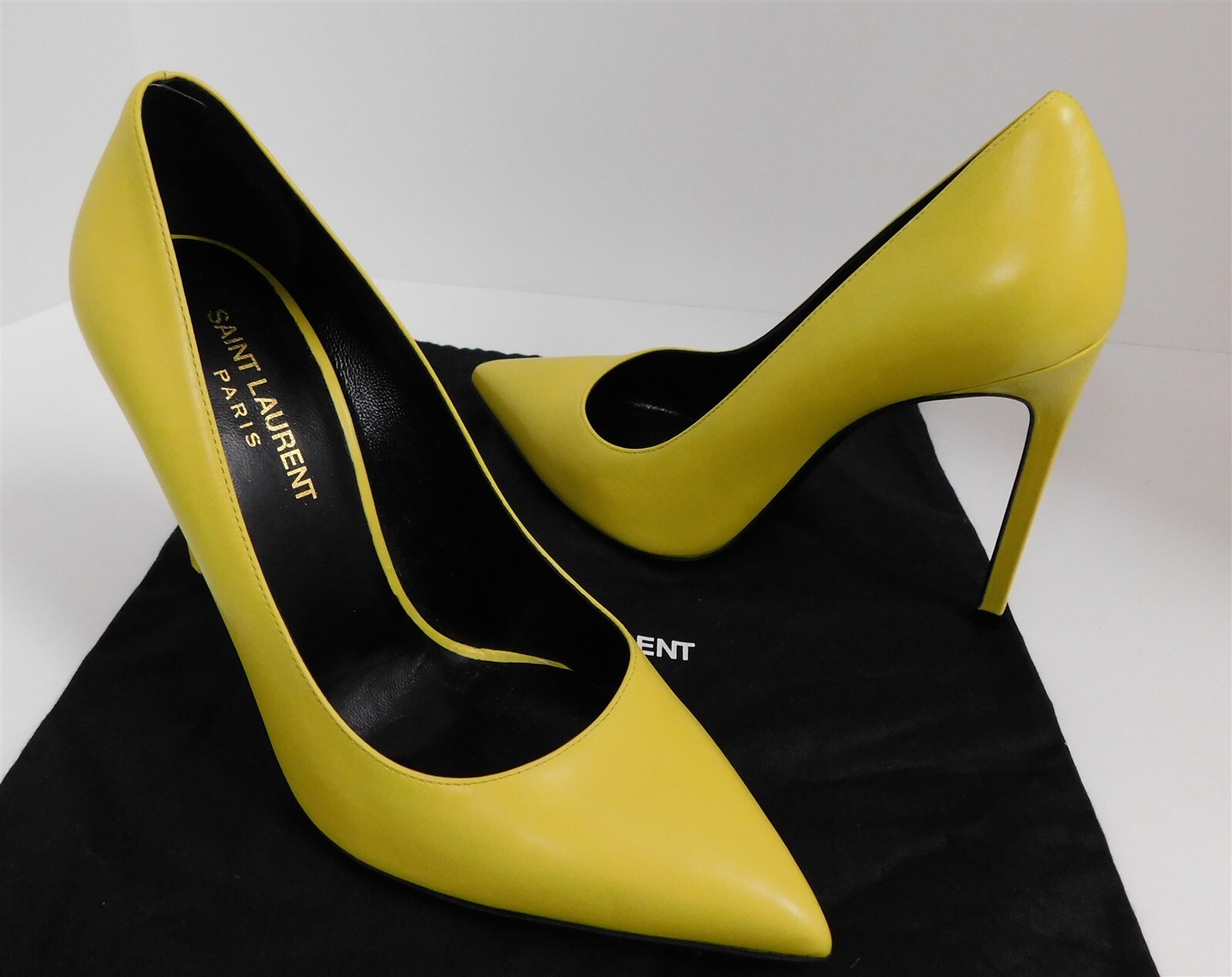 Saint Laurent Monceau decolte a punta in pelle gialla con tacco a spillo Italia 36 5