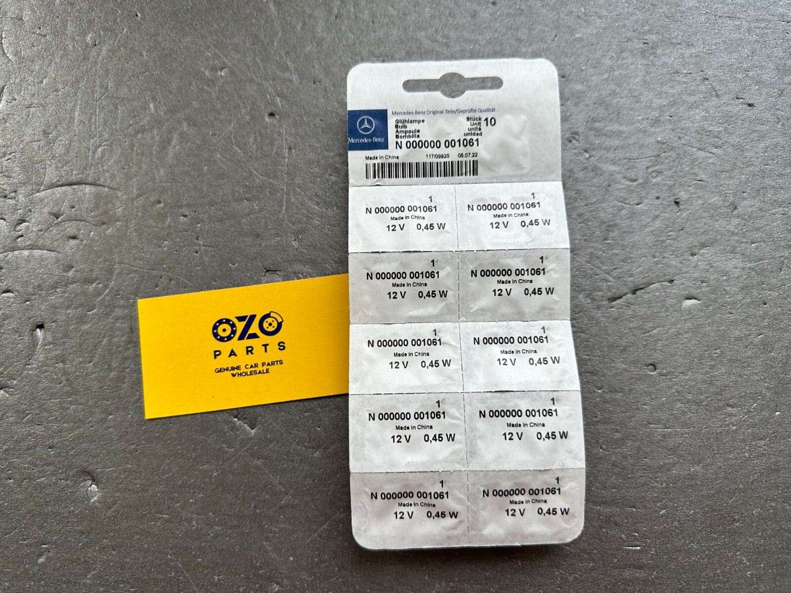 Genuine Mercedes W126 W123 W140 W461 R107 12V 45W bulbs N000000001061 ...