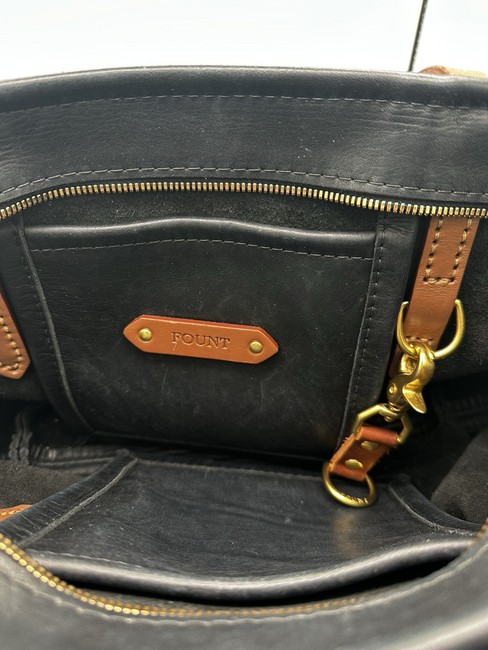 Bellfield Crossbody/ Tote Fount Leather, Peppercorn