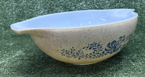 Pyrex Homestead Tan Speckled Blue Floral Mixing/Nesting Bowl 10” 4quart #444