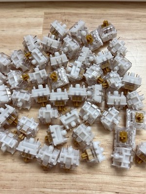 Gazzew Boba U4T Tactile Switches Clear Top 62g Spring (pack of 50)