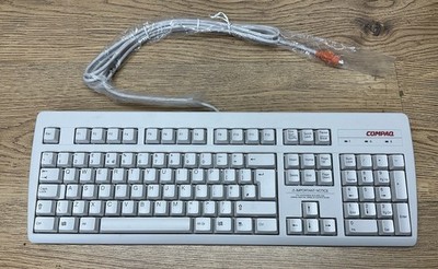 Unbenutzt - Neu - Vintage Compaq UK Tastatur PS/2 PS2 Beige 166516-036 QWERTZ