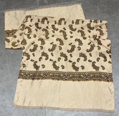 Knackiger Vintage Schal beige Paisley gemustert