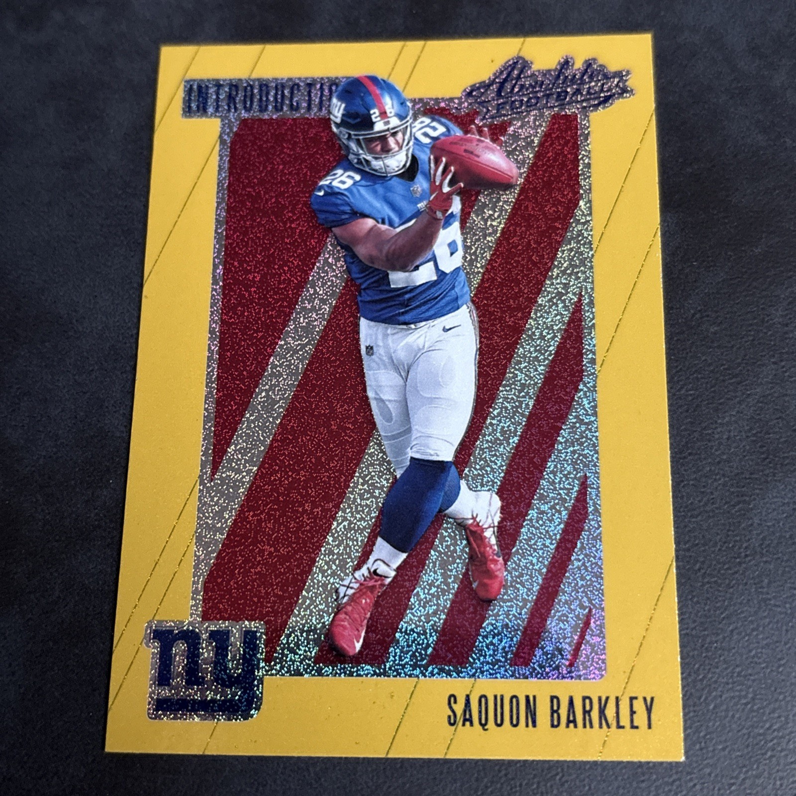 2018 Panini Absolute - Introductions Saquon Barkley #IN-SB Gold Spectrum (RC)