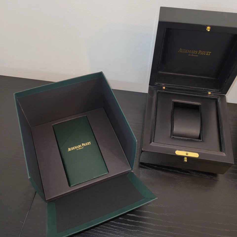 Caja de reloj Audemars Piguet con todos los accesorios Foto 4 de 4