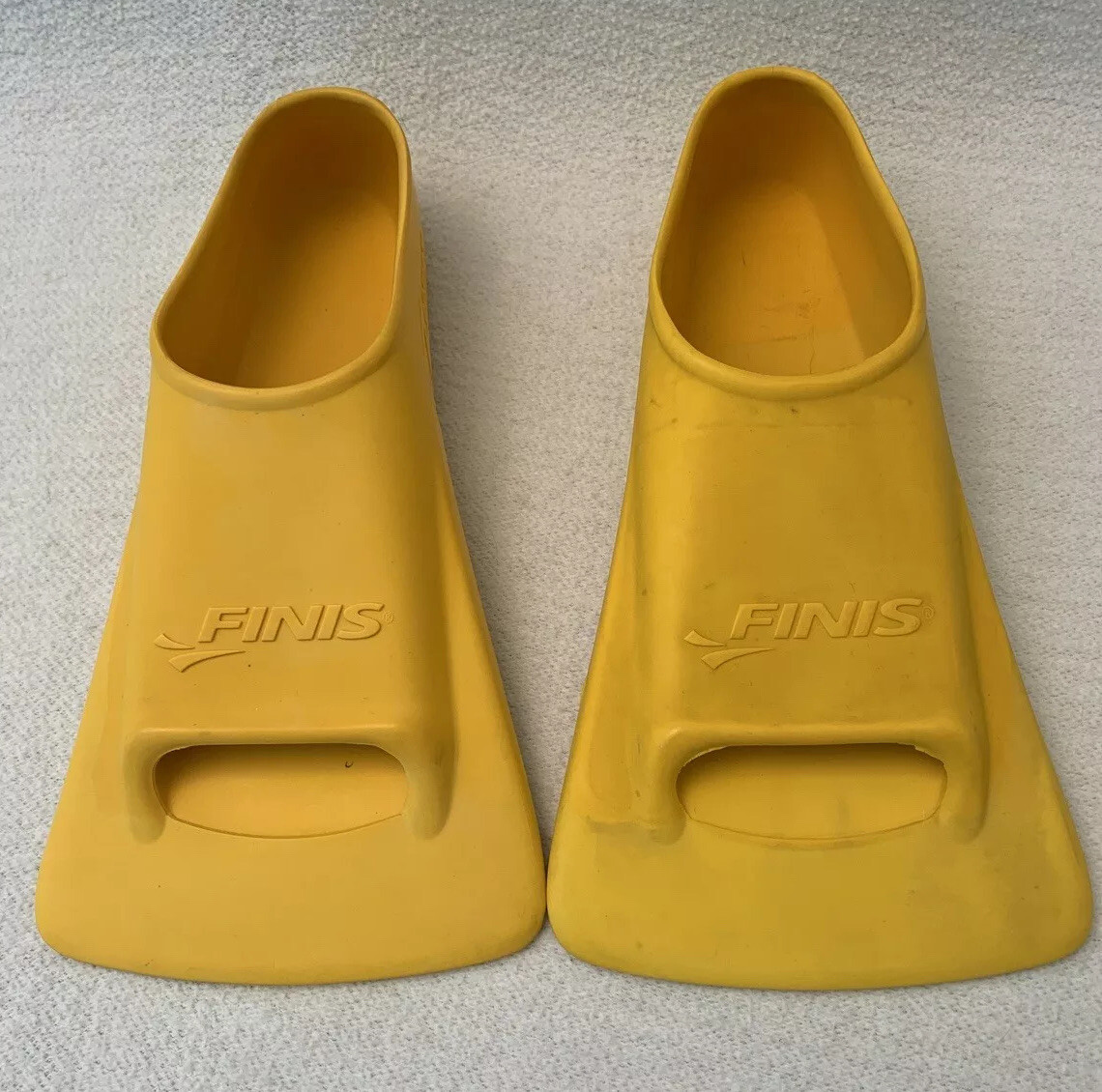 FINIS Zoomers Gold Short Blade Training Fins Yellow Size C Swim Youth 4