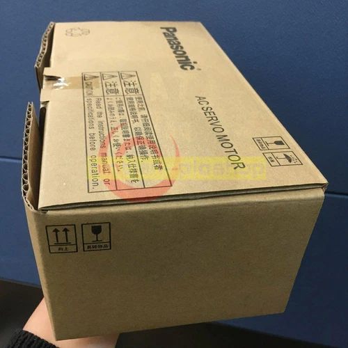 1piece NEW Panasonic Servo Motor MBMK041BLE1