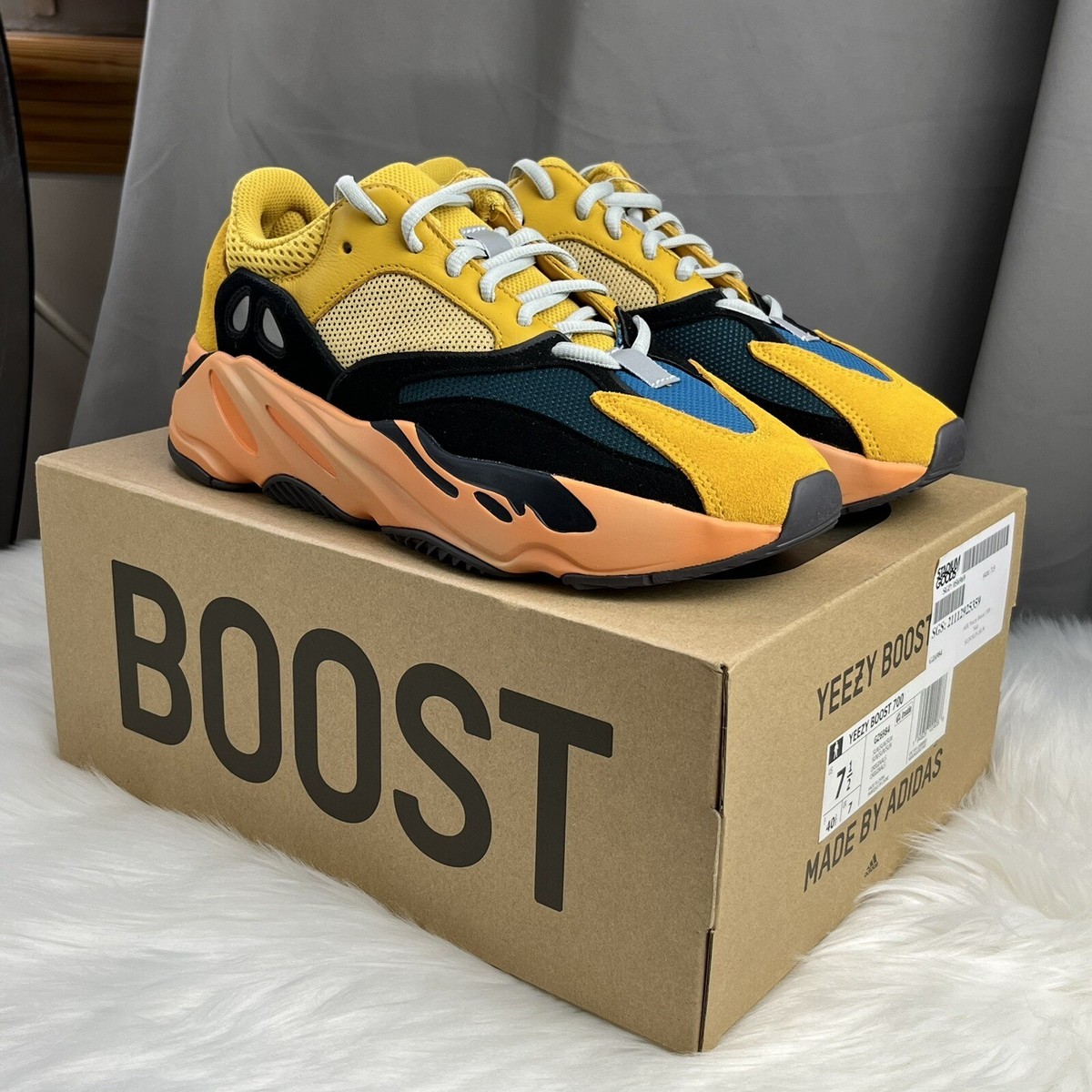 NEW adidas Yeezy Boost 700 Sun - Yellow Orange Black Size 7.5