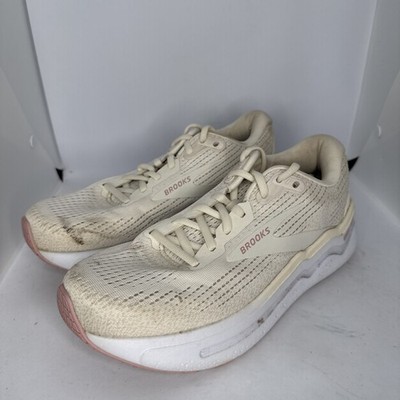 Brooks Ghost 2 Max Women s Running Shoes Size 8 Regular Width
