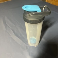 Kolorae Shaker Bottle Clear Blender Mixer Shaker Cup 24oz Leak Proof BPA - Free