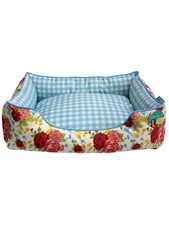 The Pioneer Woman Sweet Romance Small Pet Bed, 20" x 17"