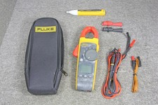 Fluke 902 FC Clamp Meter