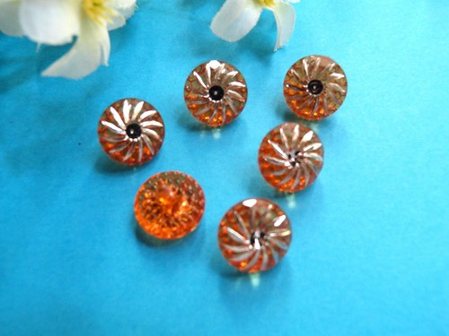 481B/ Stunning Buttons "Shooting Star" Orange Silver Star 6 Buttons - Picture 3 of 3