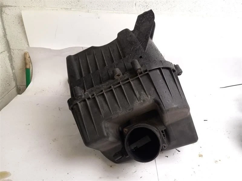 ВОЗДУХОЗАБОРНИК ОЧИСТИТЕЛЬ подходит BUICK ENCAVE 2009 - 2011 - Изображение 3 из 4