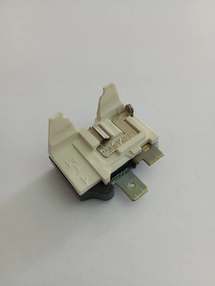 Réfrigérateur à congélateur supérieur de 28 po Frigidaire® de 13.9 pi³