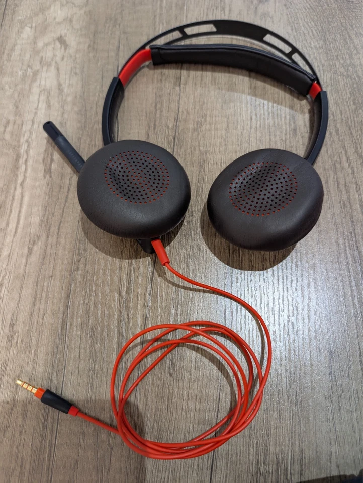 Plantronics Poly Blackwire C5220T Stereo USB-C /3.5mm Jack Corded Headset Stereo - Image 4 of 4