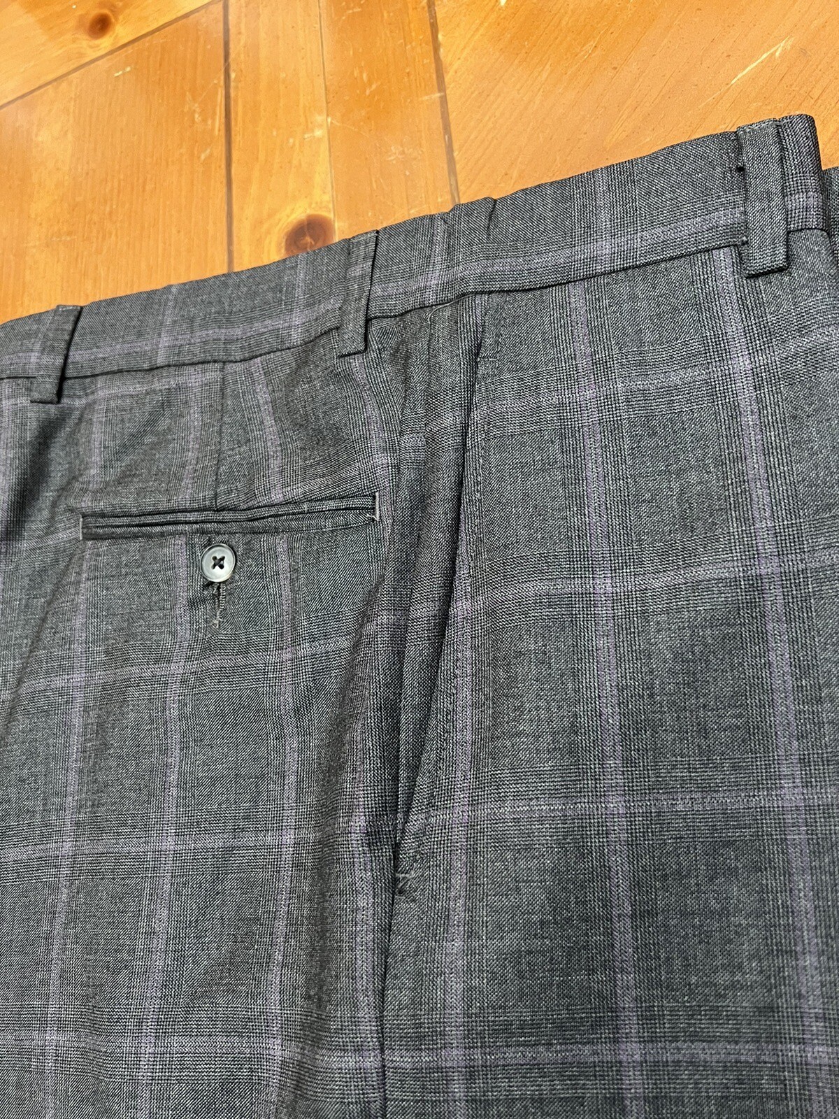 Made in USA from Italian Wool, Jos. A. Bank Reserve 40 R (34 Waits), Grey plaid image 3