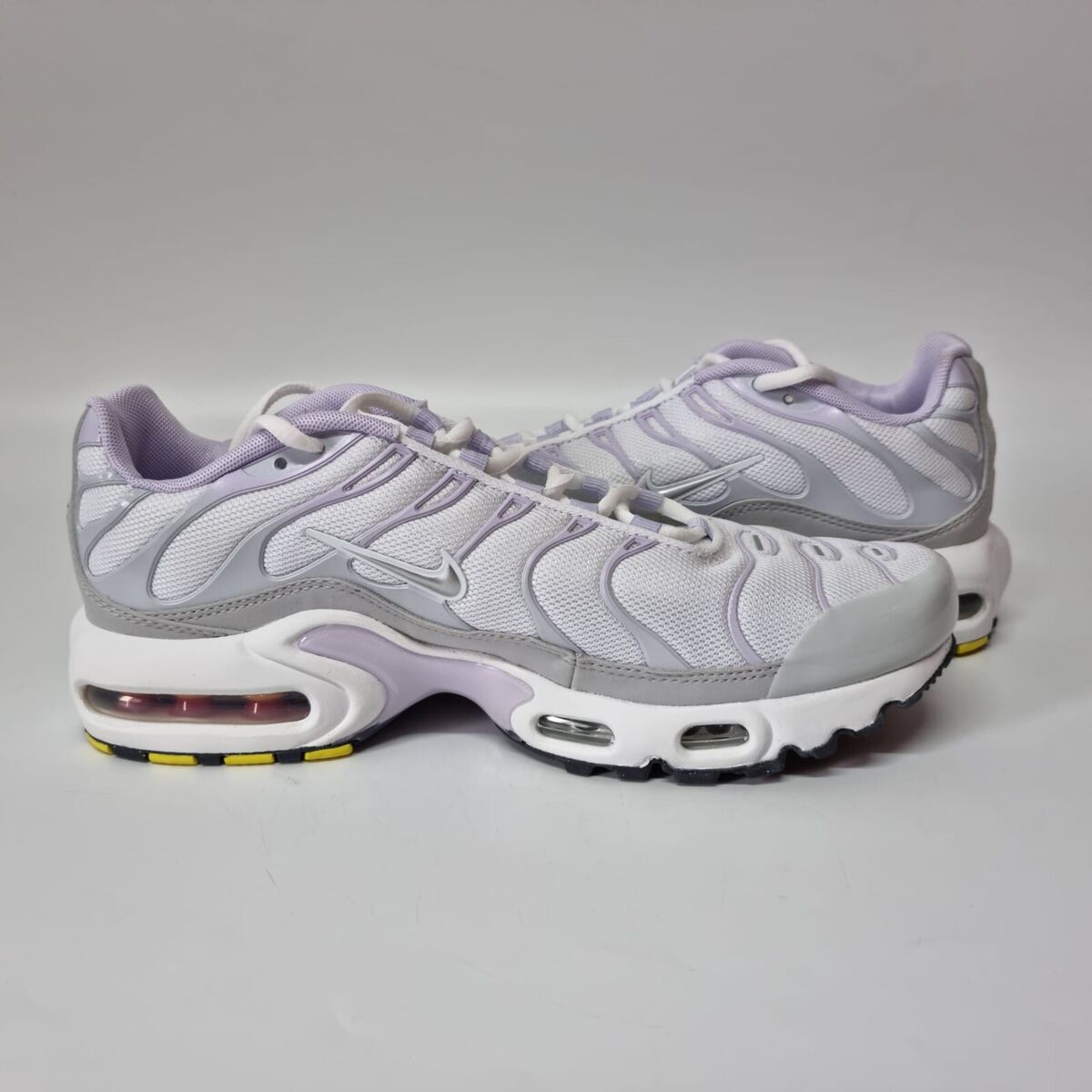 NIKE★WMNS AIR MAX PLUS★PLATINUM VIOLET/LLIC SILVER Nike Air Max Plus White Platinum Purple Sneakers Womens 8.5
